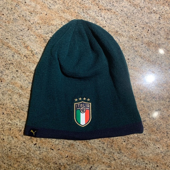 Puma Italia reversible winter hat. Brand new never worn!!! - Picture 1 of 4